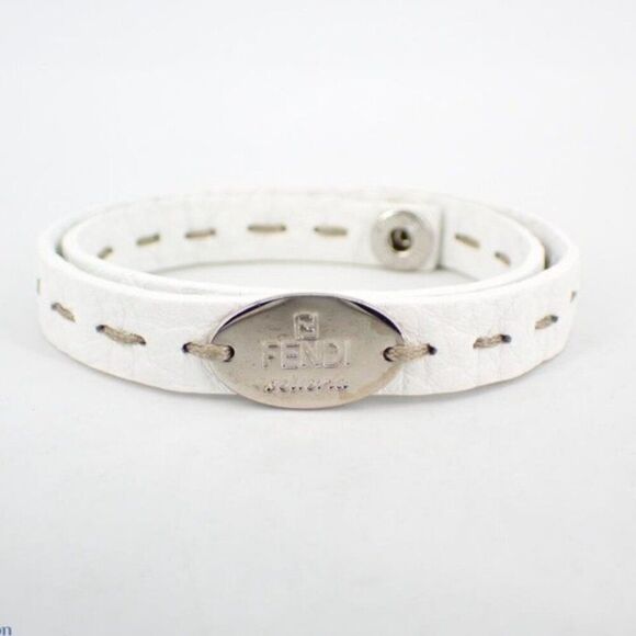 NIB Fendi Selleria White & Silver Leather Wrap Bracelet with Tin Case - Picture 1 of 4